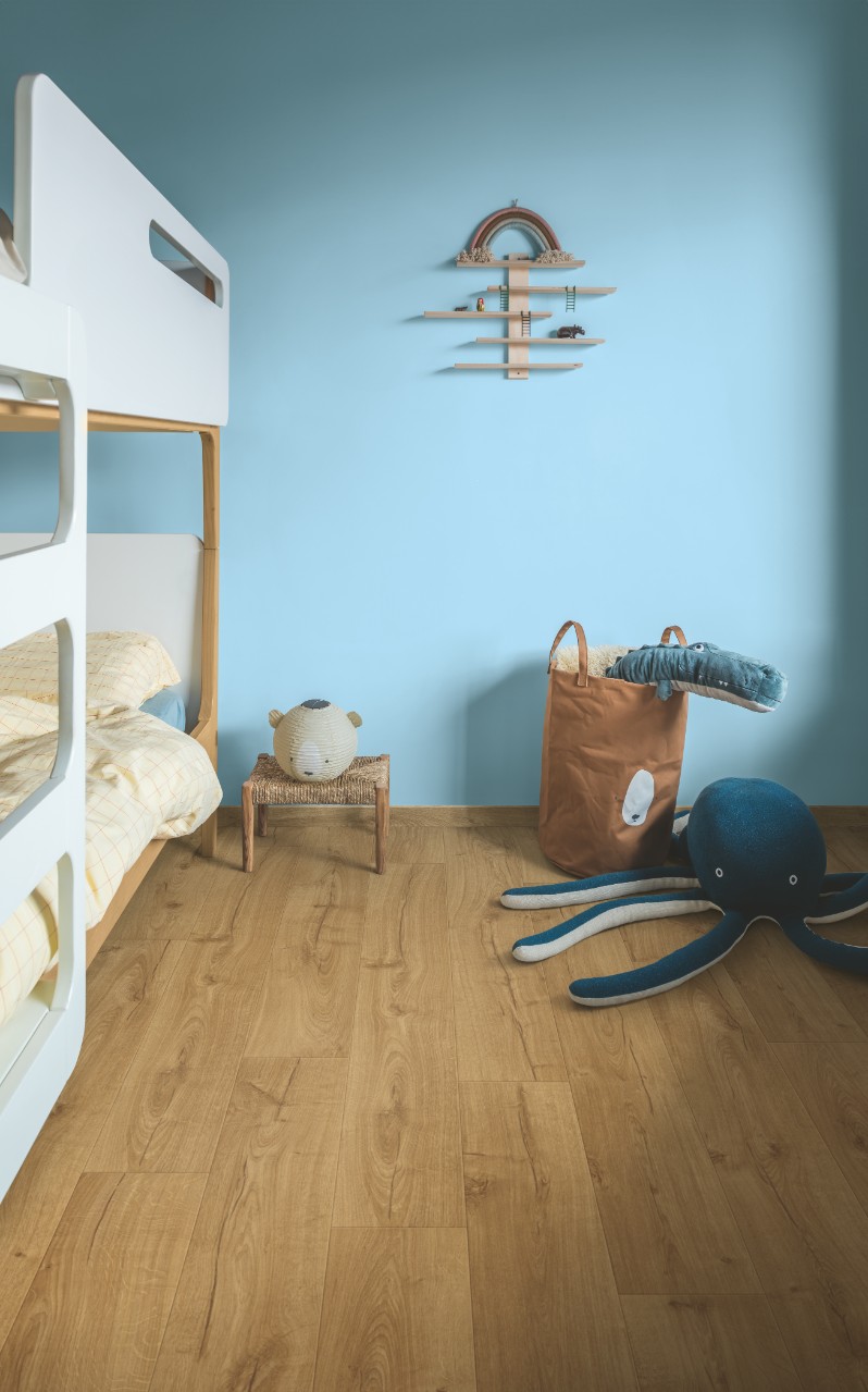 IM1848 | Classic Oak Natural Laminate